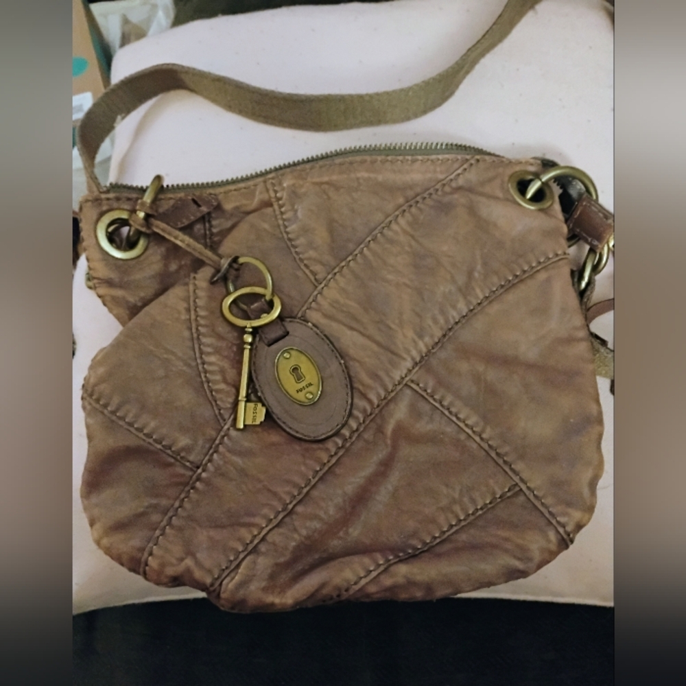 Fossil Brow Leather Crossbody Bag Plus Charms